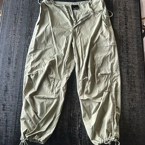 Local European cargo pants